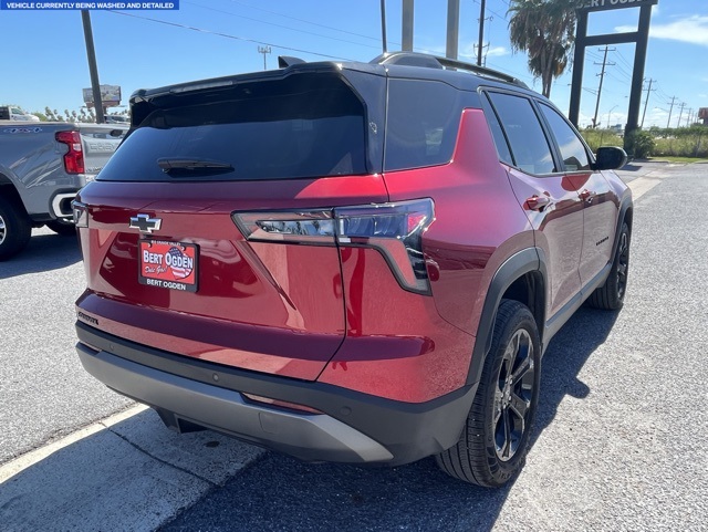 2025 Chevrolet Equinox LT photo 4