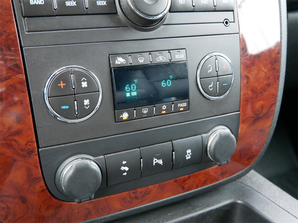 2013 Chevrolet Tahoe LT photo 19