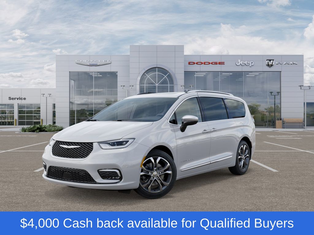 2026 Chrysler Pacifica Pinnacle's photo