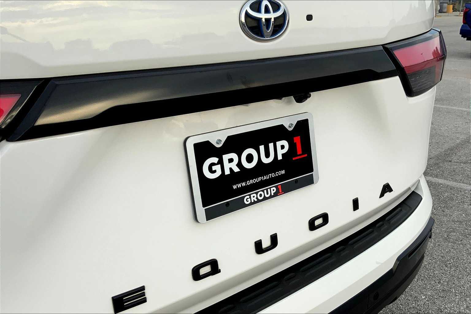 2023 Toyota Sequoia TRD Pro photo 9