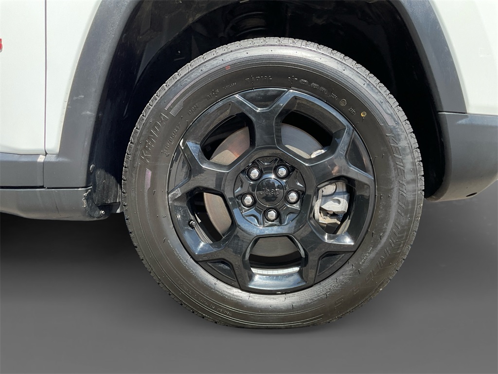 2023 Jeep Compass Trailhawk photo 8