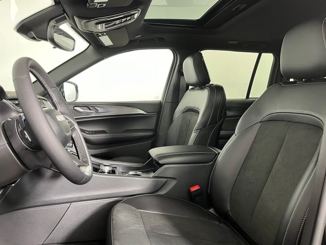 2025 Jeep Grand Cherokee Altitude X photo 6