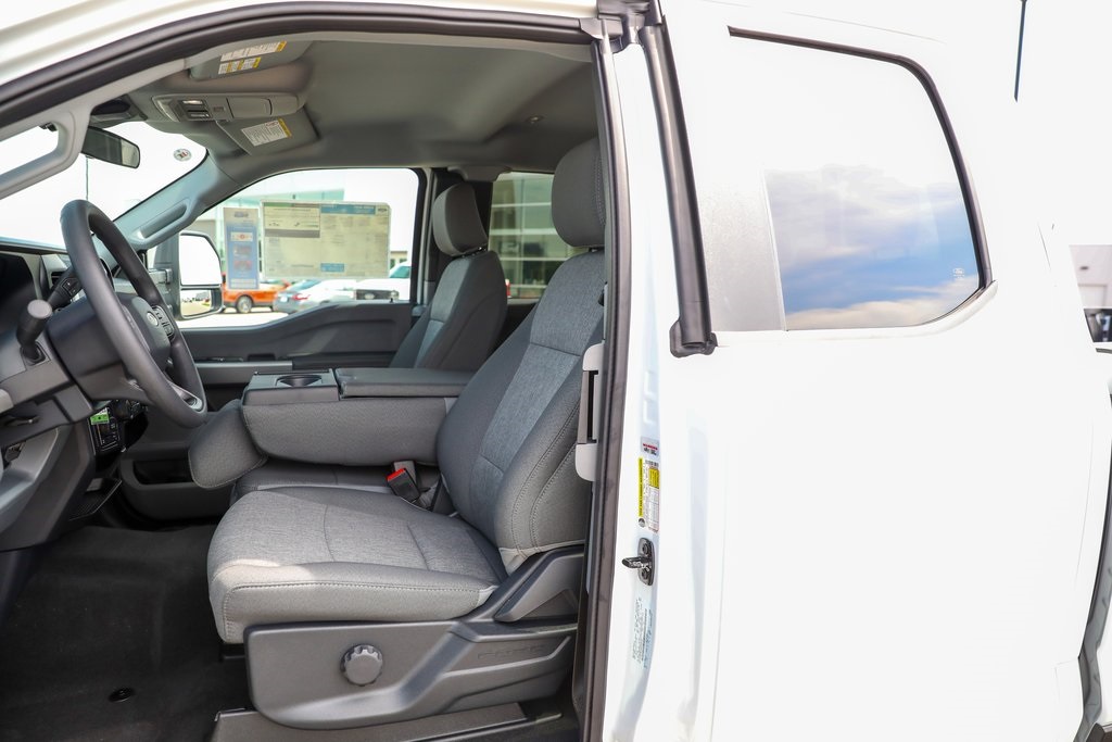 2025 Ford F-350 XL photo 19