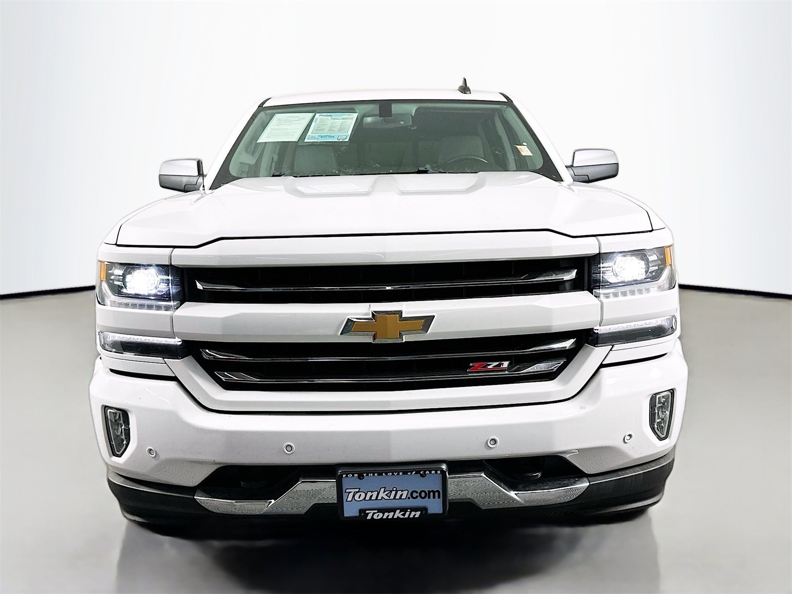 2017 Chevrolet Silverado 1500 LTZ photo 2