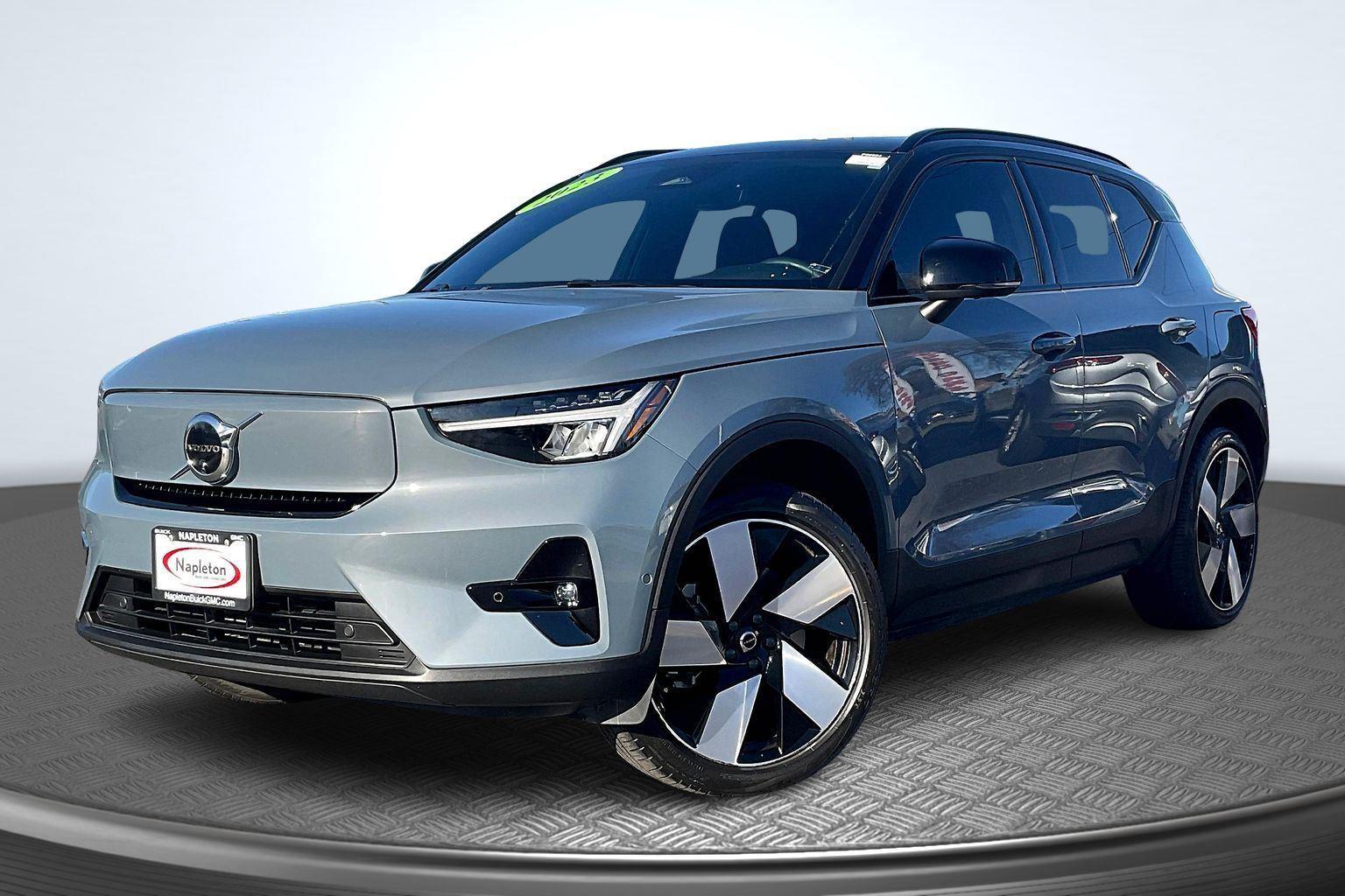 2023 Volvo XC40 Plus