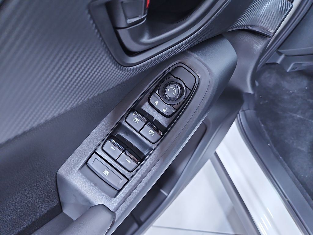 2025 Subaru Crosstrek Premium photo 11