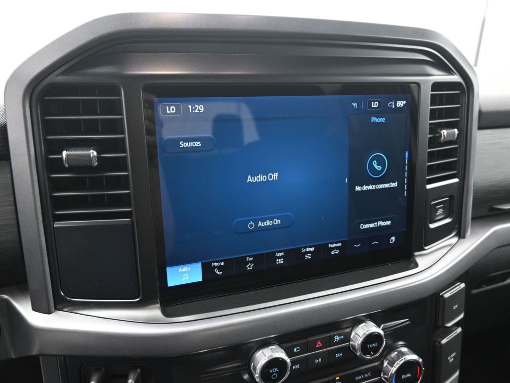 2025 Ford F-150 XLT photo 12