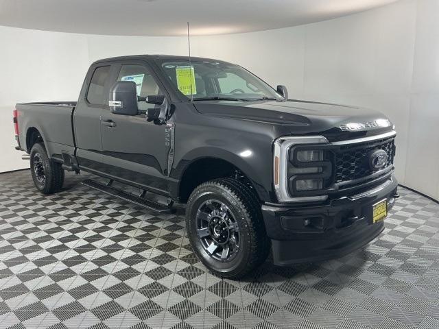 2026 Ford F-350 photo 3