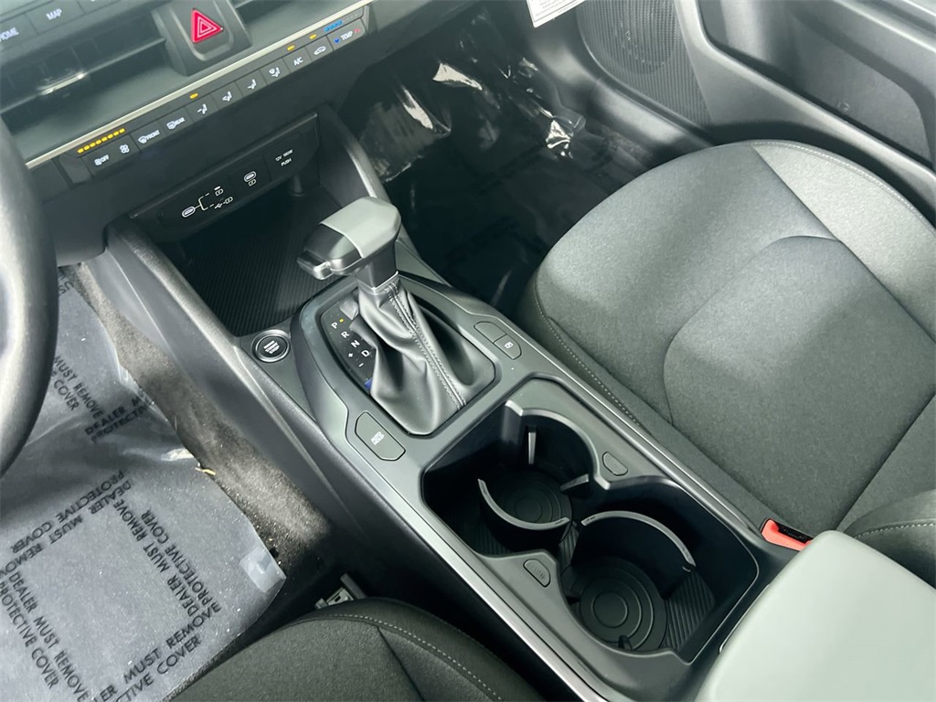 2025 Kia K4 LXS photo 22