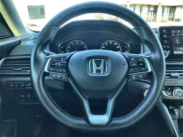 2018 Honda Accord Touring 2.0T photo 4