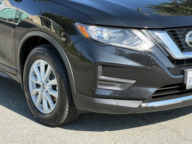 2019 Nissan Rogue SV photo 14