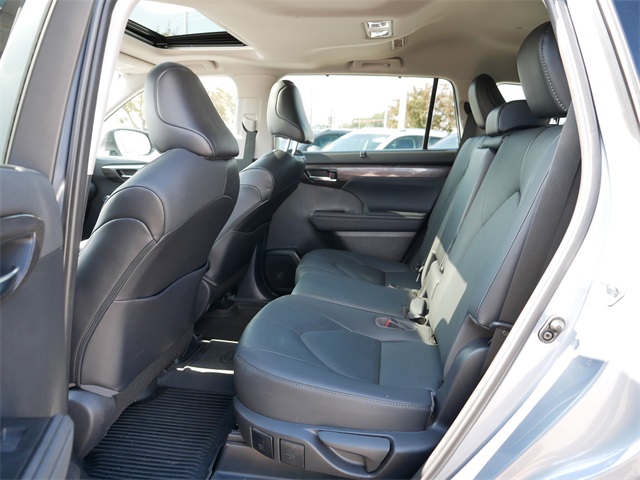 2021 Toyota Highlander Limited photo 15
