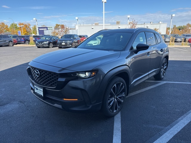 2025 Mazda CX-50 Premium Plus's photo