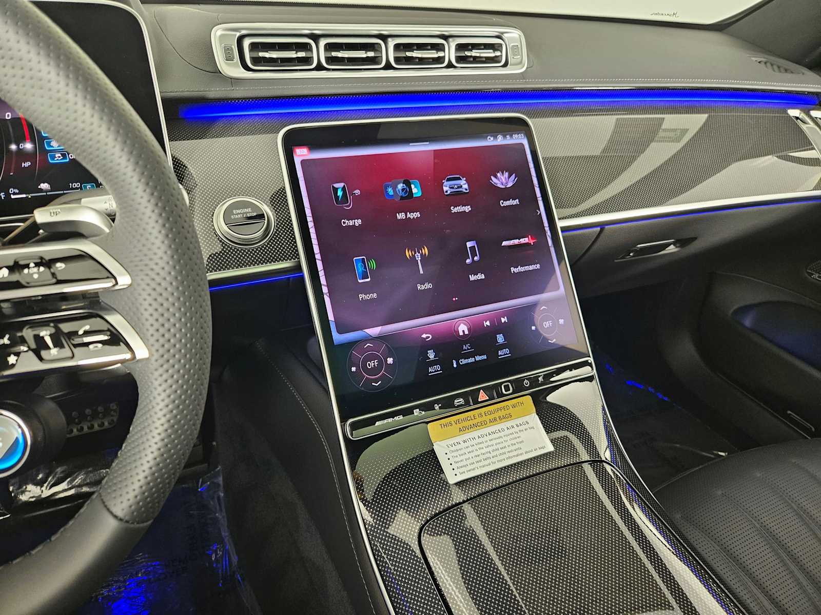 2025 Mercedes Benz S AMG 63 e 4MATIC photo 27