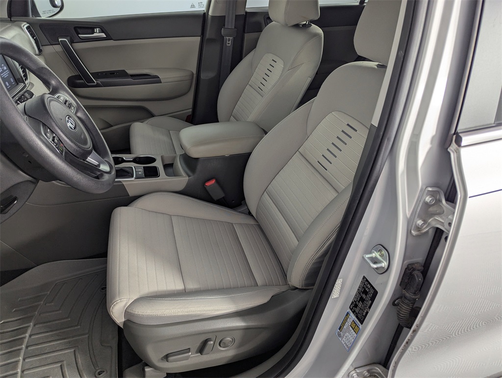 2017 Kia Sportage LX photo 9