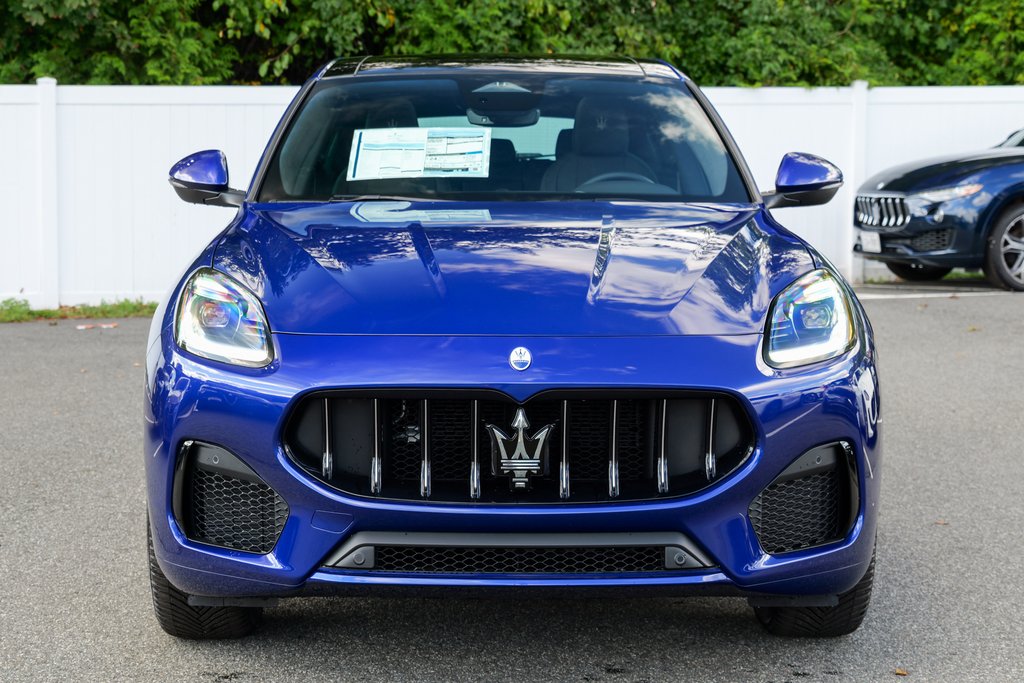 2025 Maserati Grecale photo 2