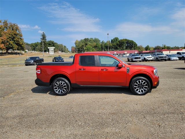 2022 Ford Maverick Lariat photo 3