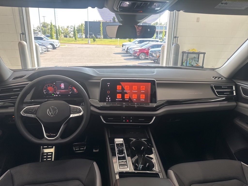 2026 Volkswagen Atlas Peak Edition SE photo 9