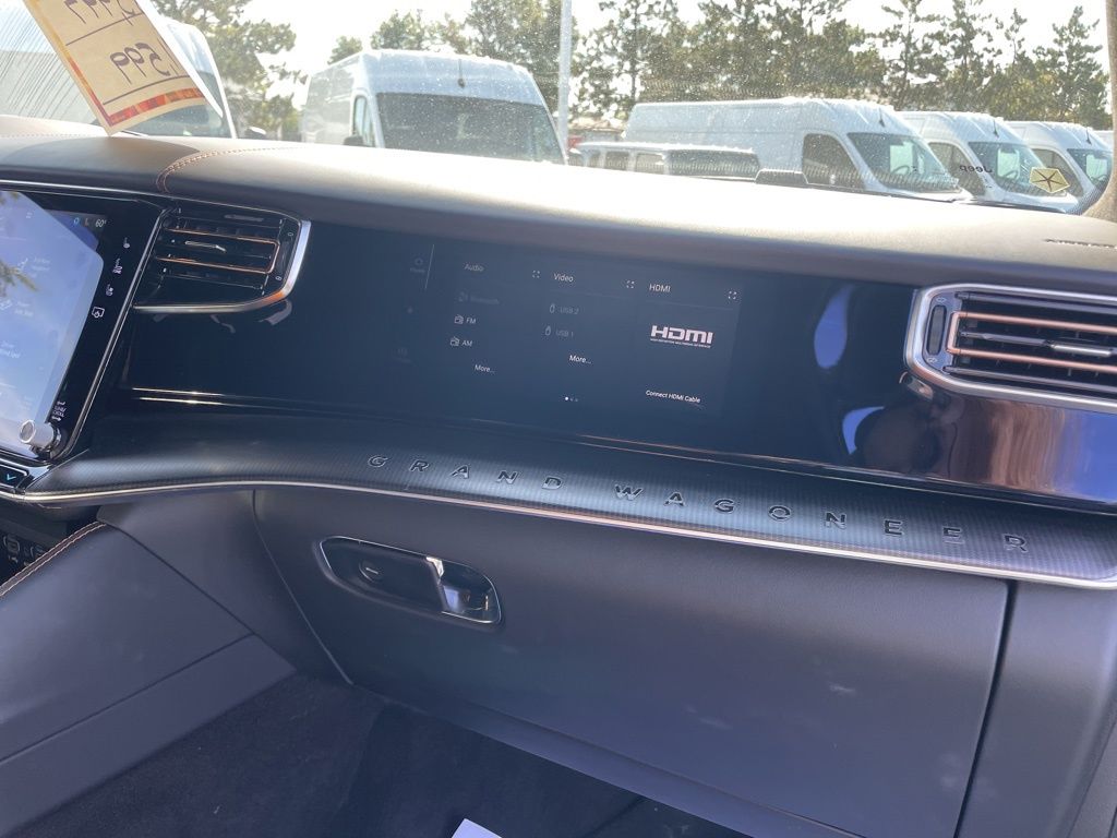 2024 Jeep Grand Wagoneer III photo 40