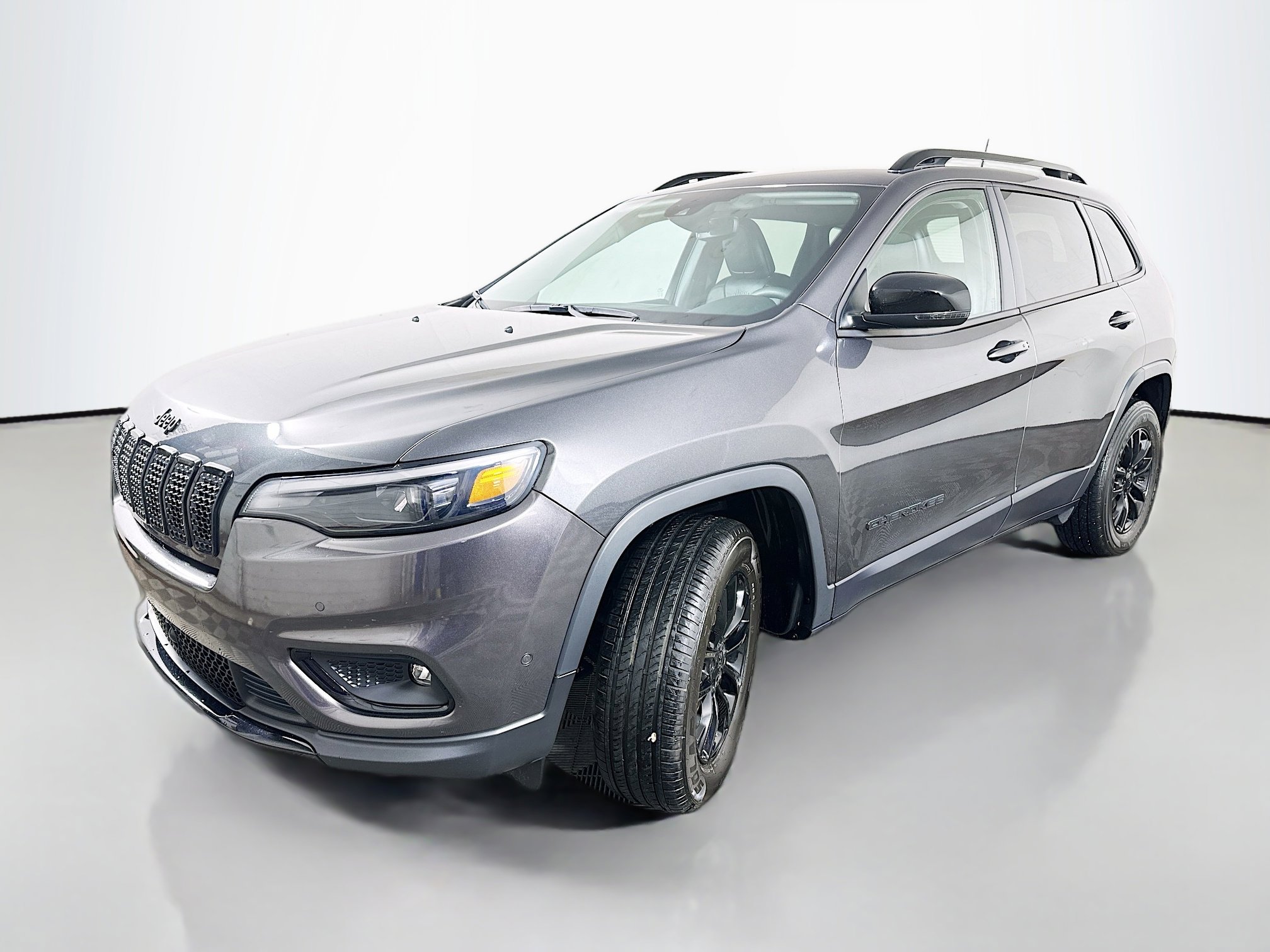 2023 Jeep Cherokee Altitude Lux photo 3