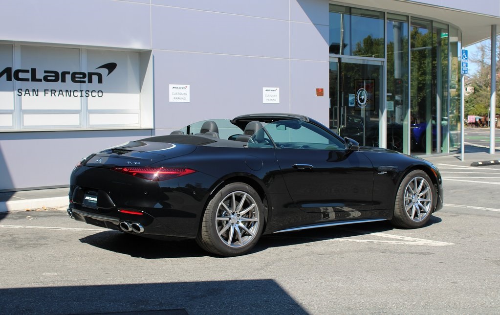 2023 Mercedes Benz SL AMG 43 photo 12