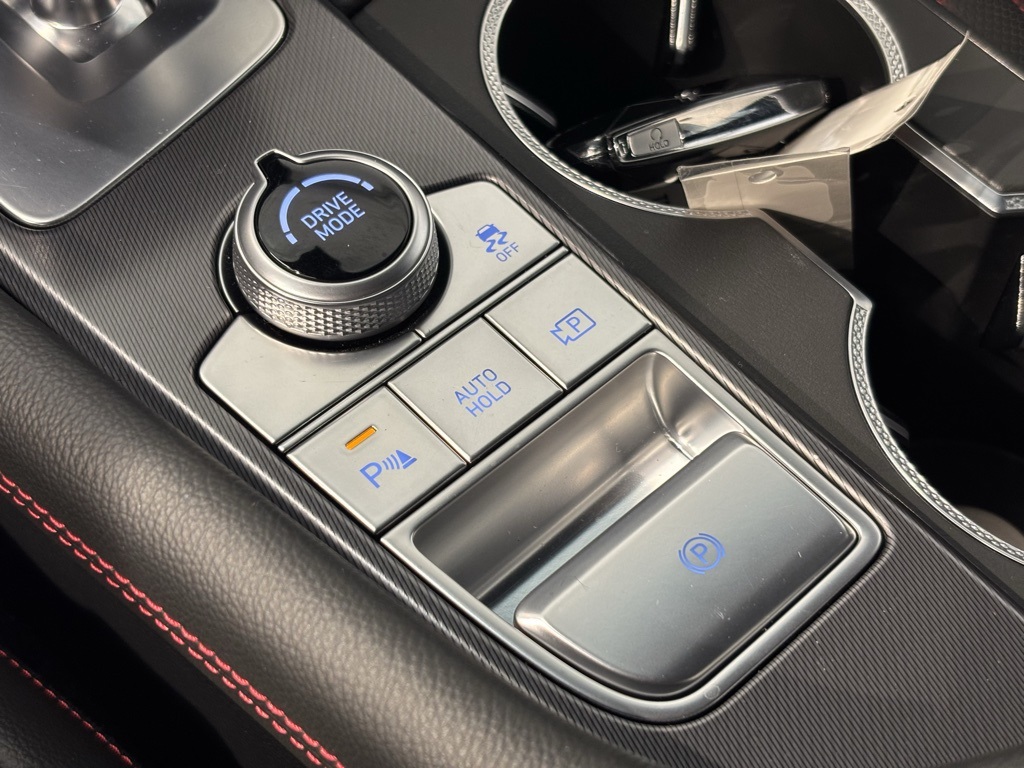 2025 Genesis G70 Sport Prestige photo 15