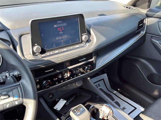 2024 Nissan Rogue SV photo 24