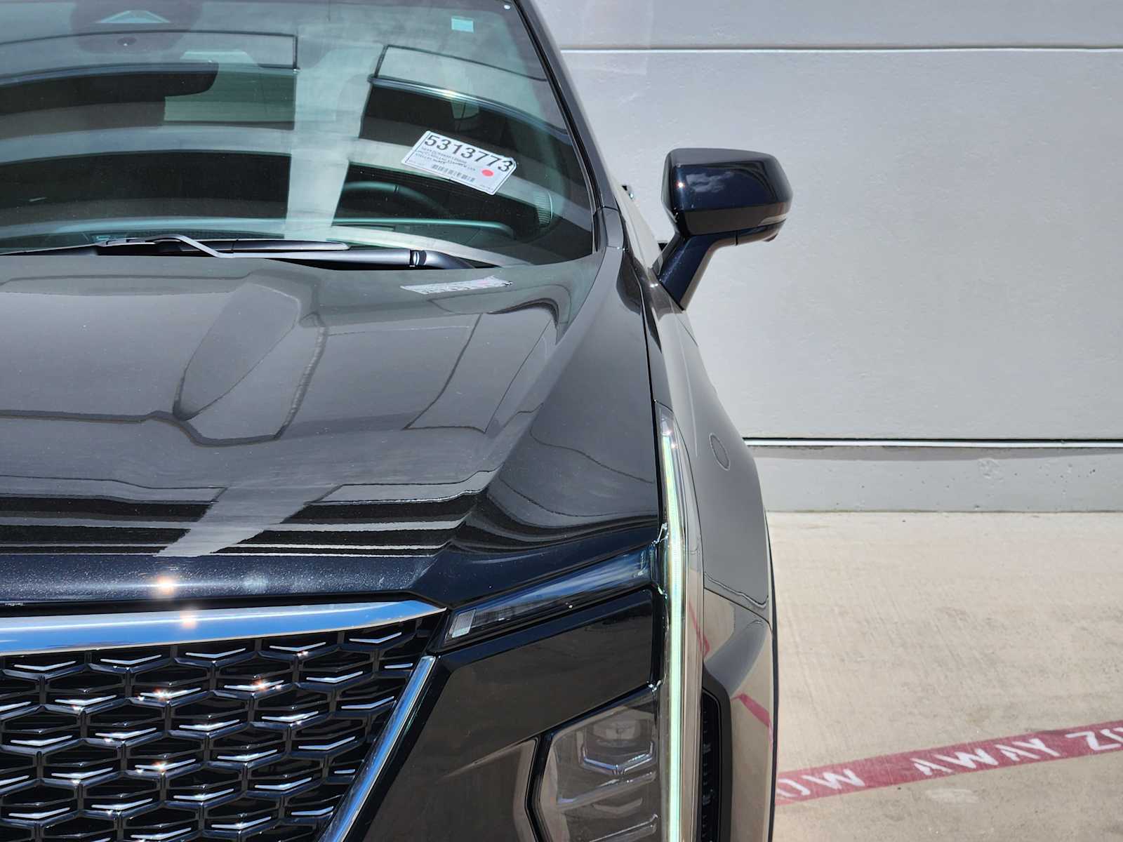 2025 Cadillac XT4 Premium Luxury photo 6