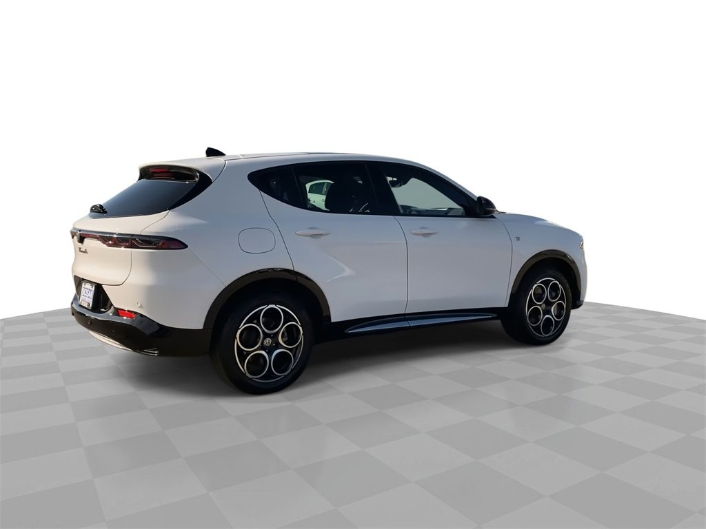 2024 Alfa Romeo Tonale Ti photo 8