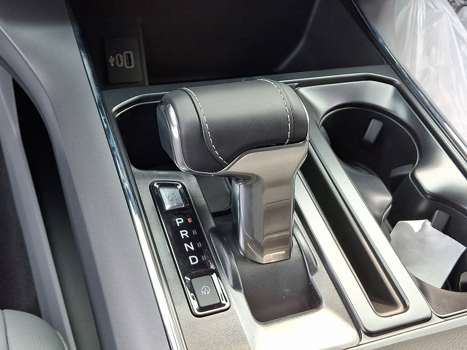 2025 Ford F-150 Lightning photo 6