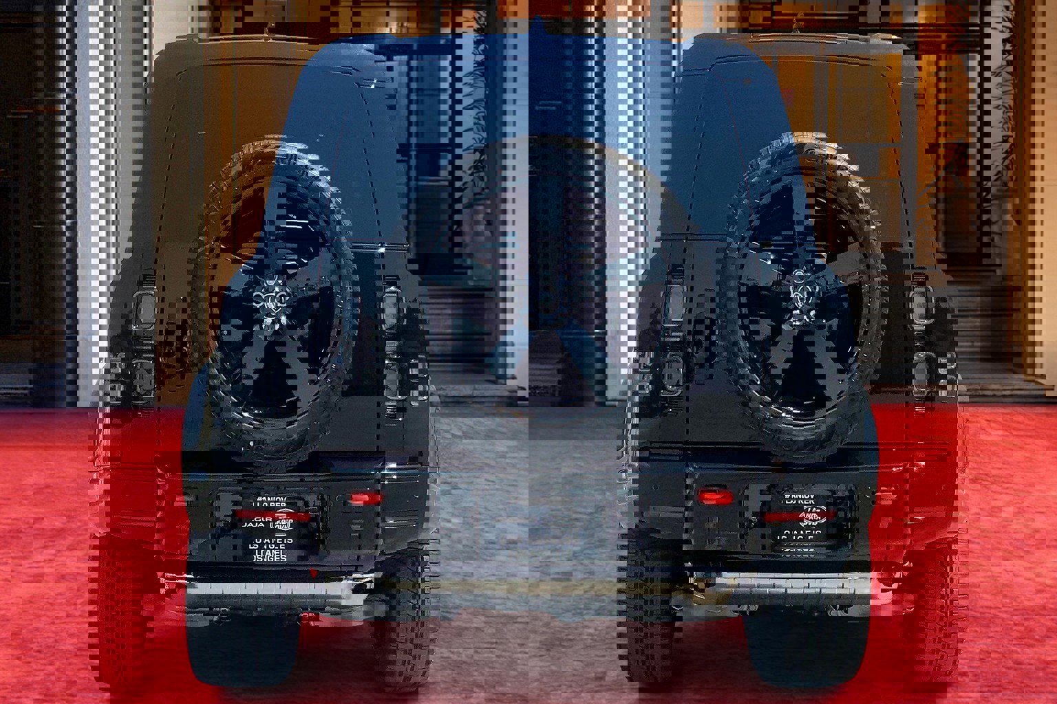 2025 Land Rover Defender 110 X photo 3