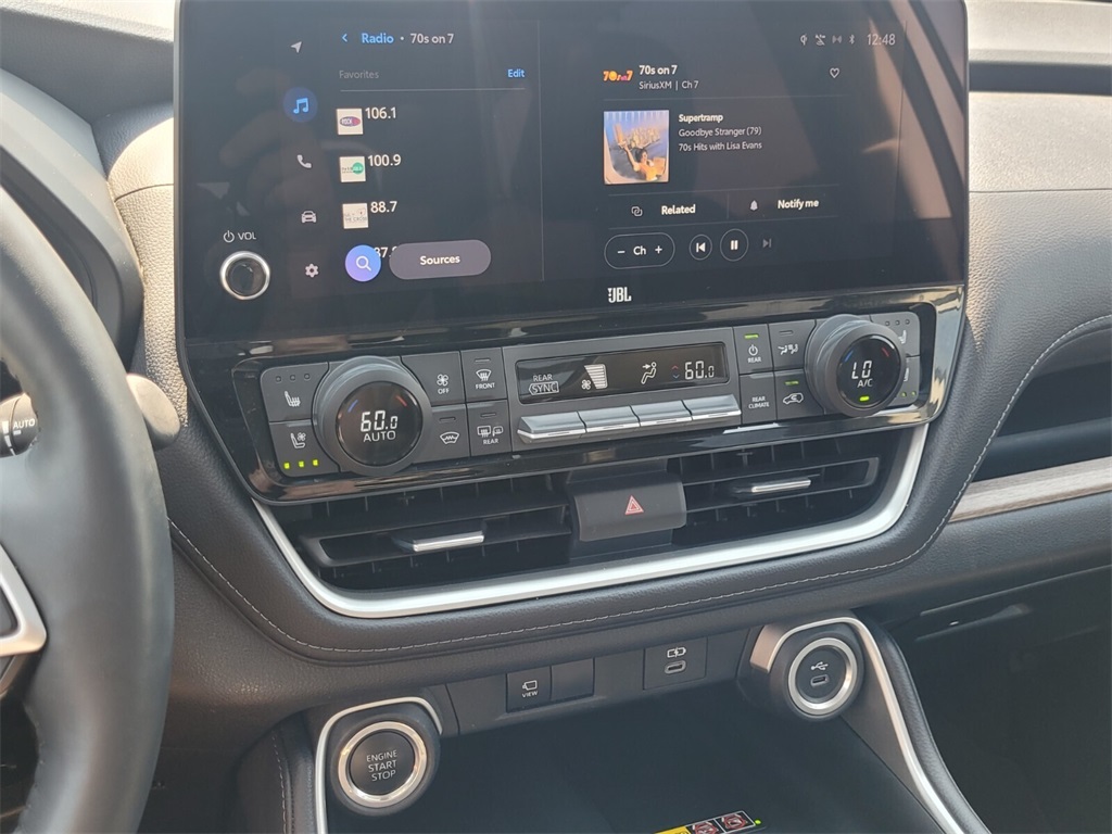 2024 Toyota Grand Highlander Platinum photo 17