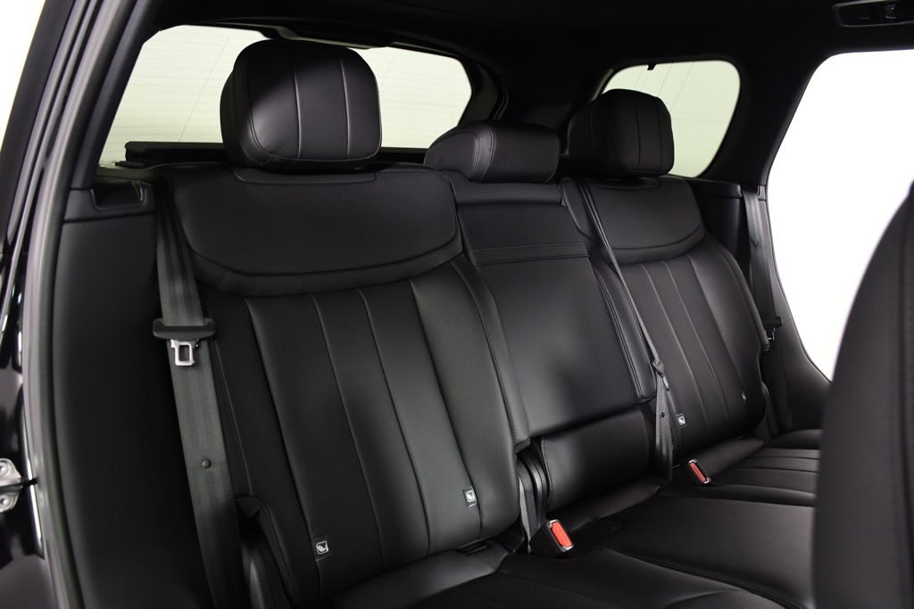 2025 Land Rover Range Rover SE photo 22
