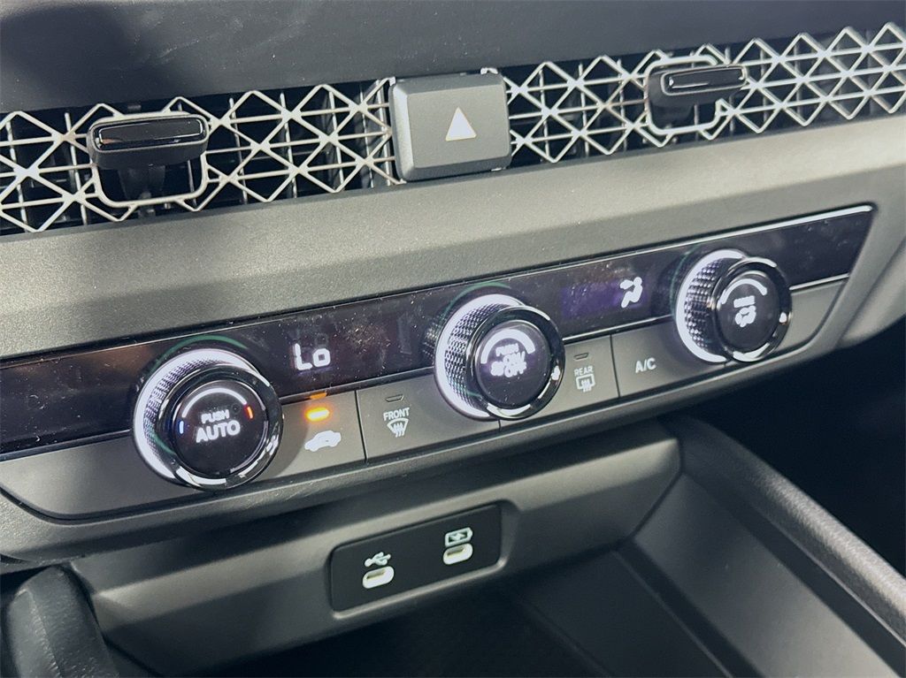 2025 Honda Accord LX photo 20