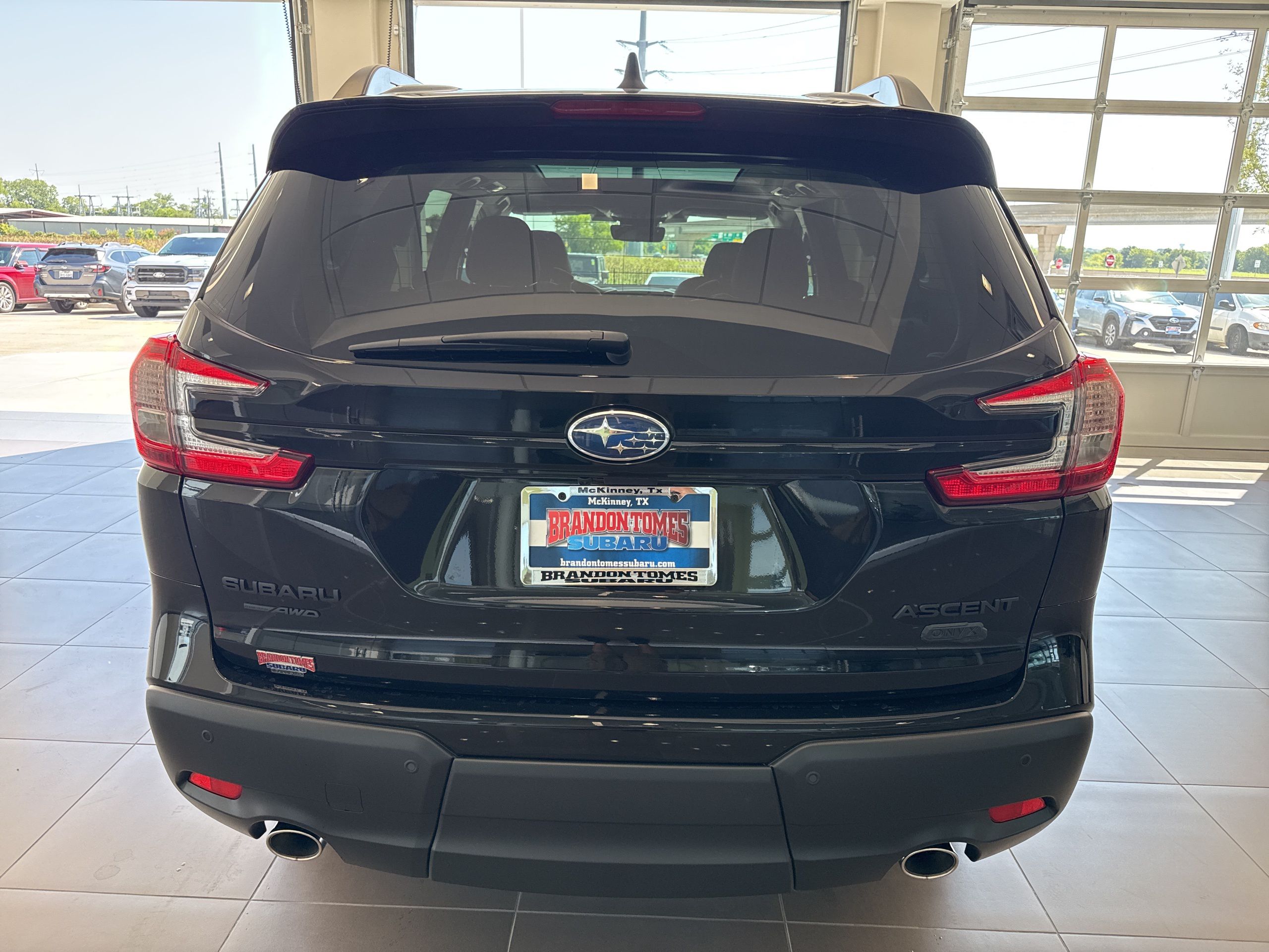 2025 Subaru Ascent Onyx Edition photo 3