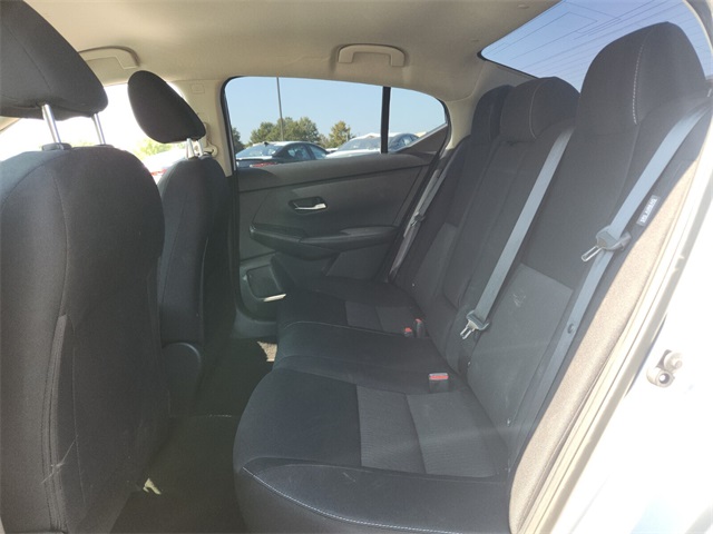 2021 Nissan Sentra SV photo 11