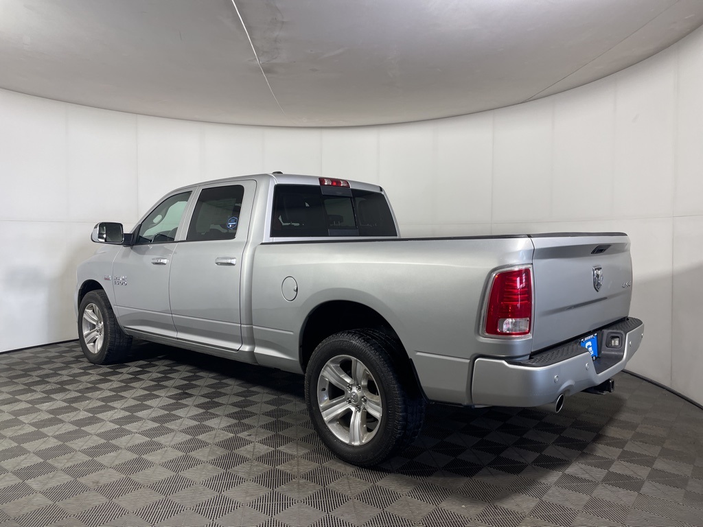 2015 Ram 1500 Sport photo 4