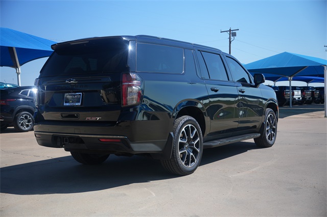 2022 Chevrolet Suburban RST photo 4