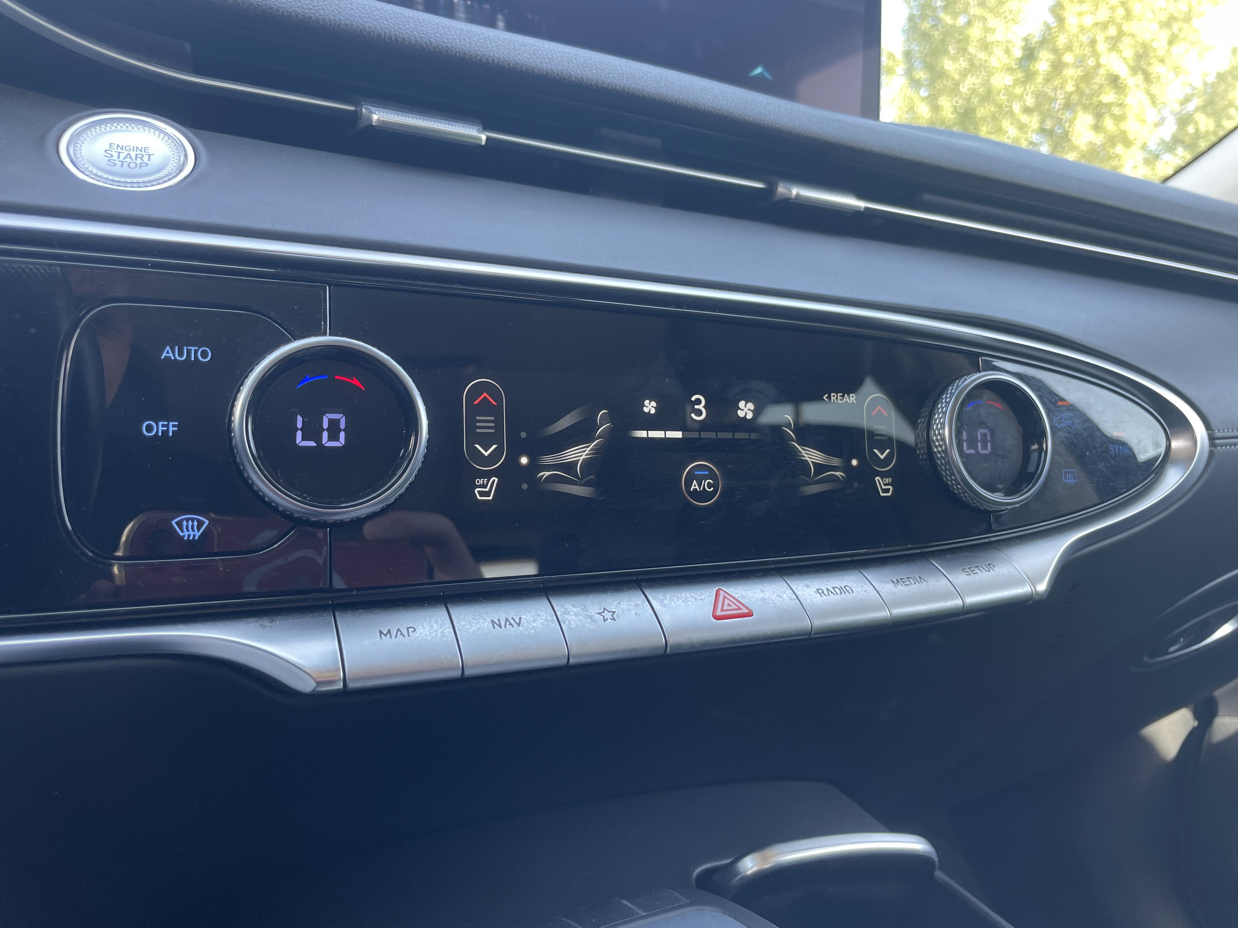 2025 Genesis GV70 2.5T photo 3