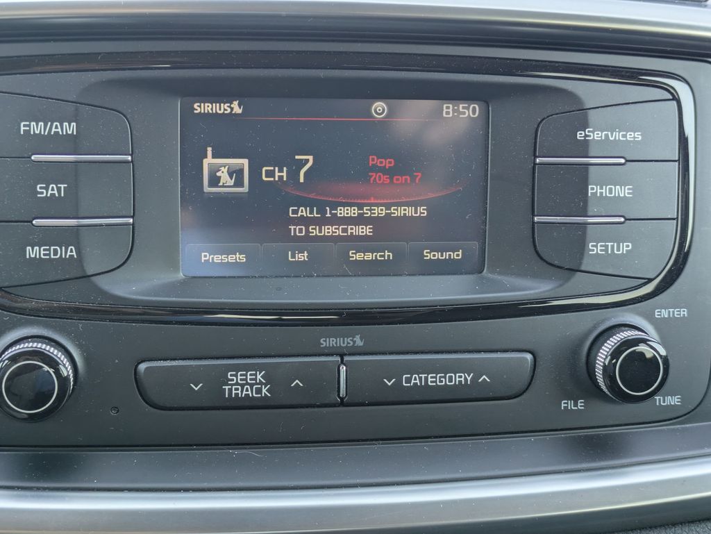 2016 Kia Sorento EX photo 17