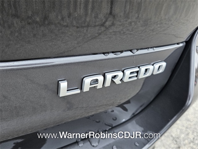 2025 Jeep Grand Cherokee Laredo photo 13