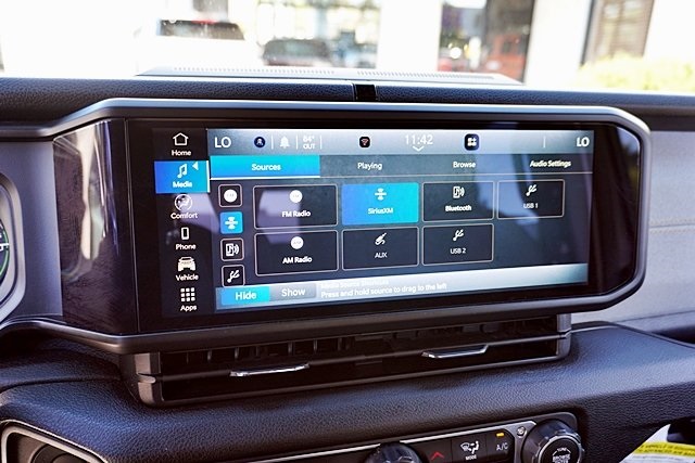 Certified Used 2024 White Jeep Sport S 4xe image 25