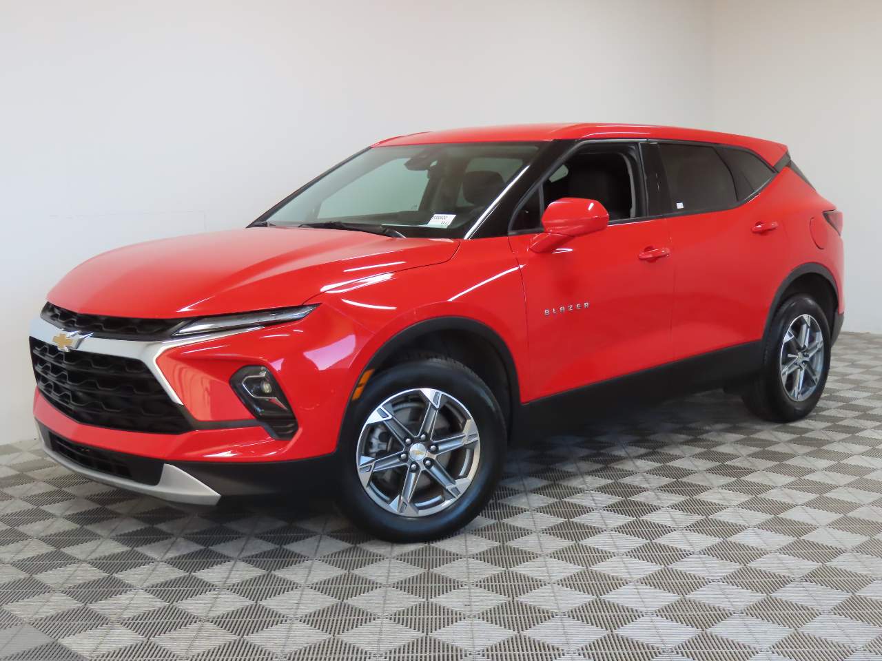 2023 Chevrolet Blazer 2LT's photo