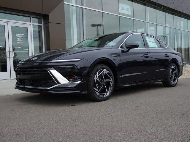 2026 Hyundai Sonata SEL's photo