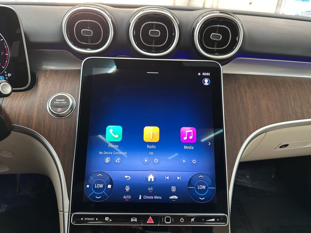 2025 Mercedes Benz C 300 photo 13