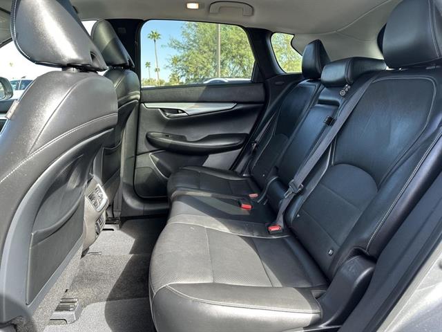 2019 Infiniti QX50 Essential photo 20