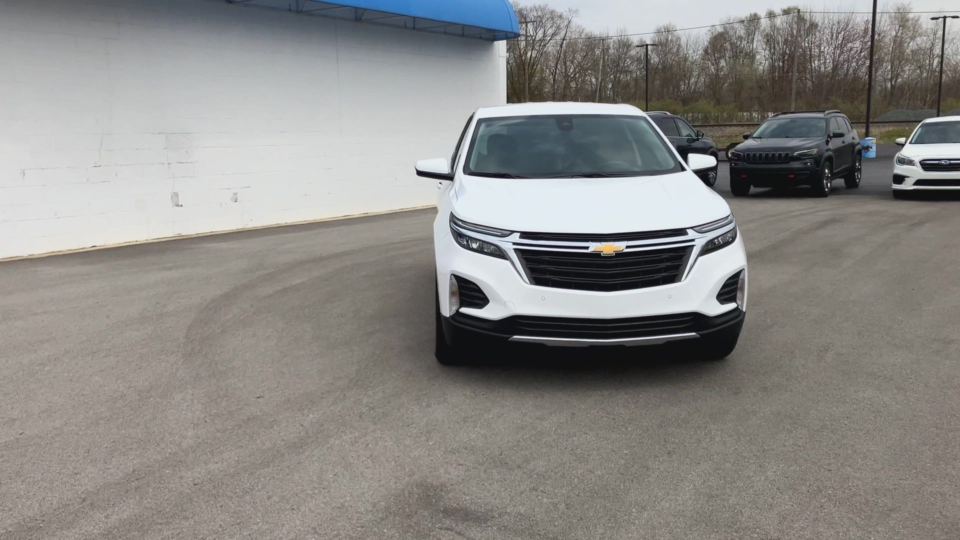 2023 Chevrolet Equinox LT photo 3