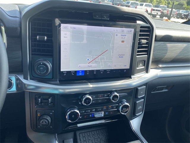2025 Ford F-150 Lariat photo 19