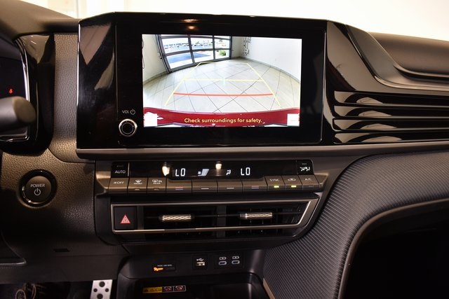 2025 Toyota Camry SE photo 20