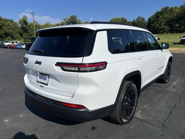 2025 Jeep Grand Cherokee L photo 3